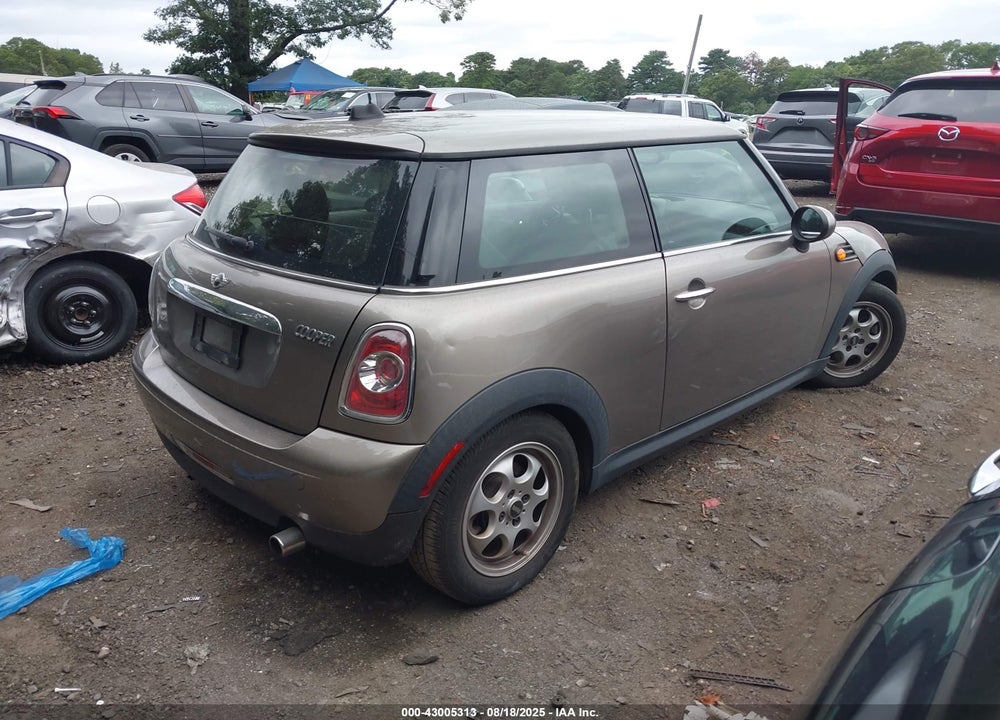 2012 MINI COOPER VIN: WMWSU3C5XCT260010