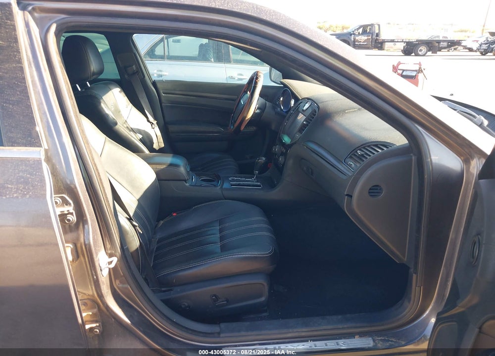 2013 CHRYSLER 300 VIN: 2C3CCABTXDH651532