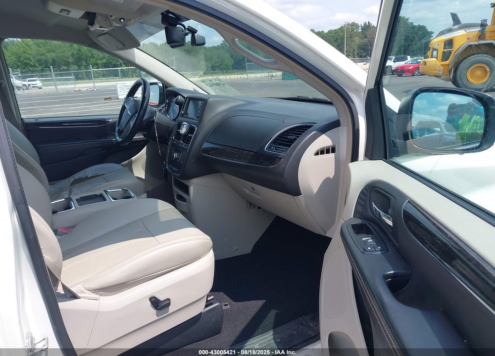 2013 CHRYSLER TOWN & COUNTRY TOURING-L VIN: 2C4RC1CGXDR748179