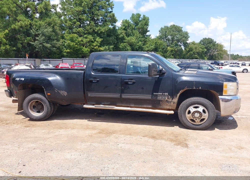 2010 CHEVROLET SILVERADO 3500HD LTZ VIN: 1GC7K1B65AF105244