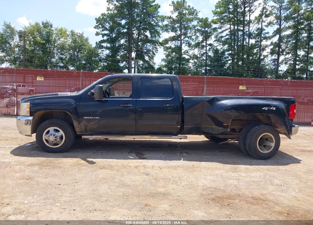 2010 CHEVROLET SILVERADO 3500HD LTZ VIN: 1GC7K1B65AF105244
