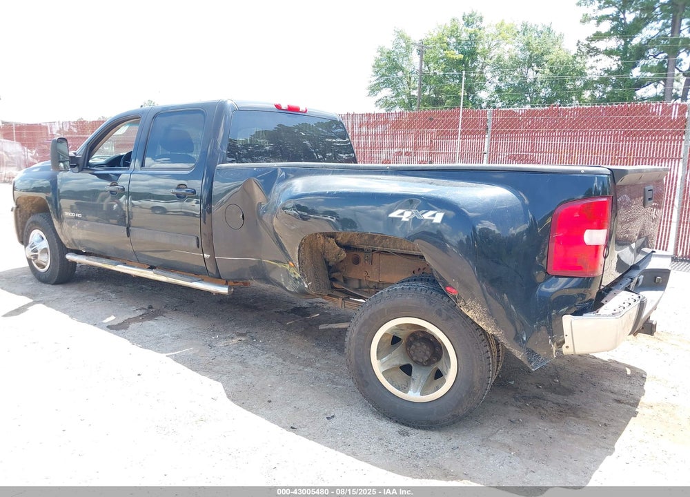 2010 CHEVROLET SILVERADO 3500HD LTZ VIN: 1GC7K1B65AF105244