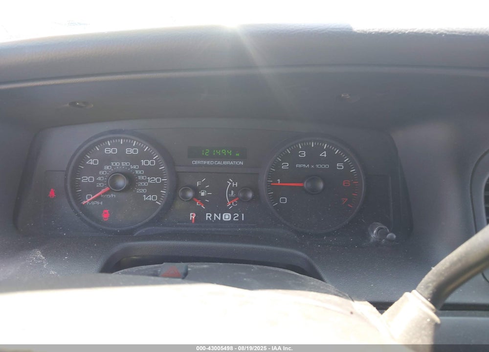 2009 FORD CROWN VICTORIA VIN: 2FAHP71V69X148059