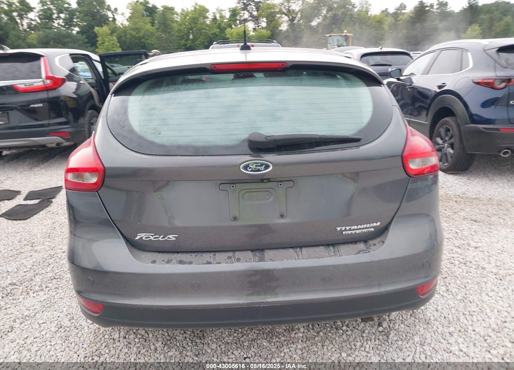 2015 FORD FOCUS VIN: 1FADP3N22FL373045