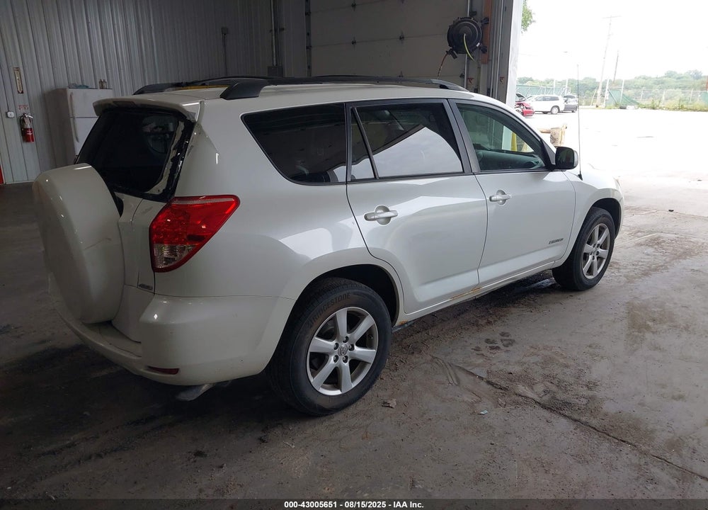 2007 TOYOTA RAV4 LIMITED V6 VIN: JTMBK31V575028355