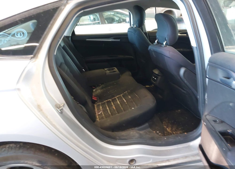2014 FORD FUSION SE VIN: 1FA6P0H70E5399256