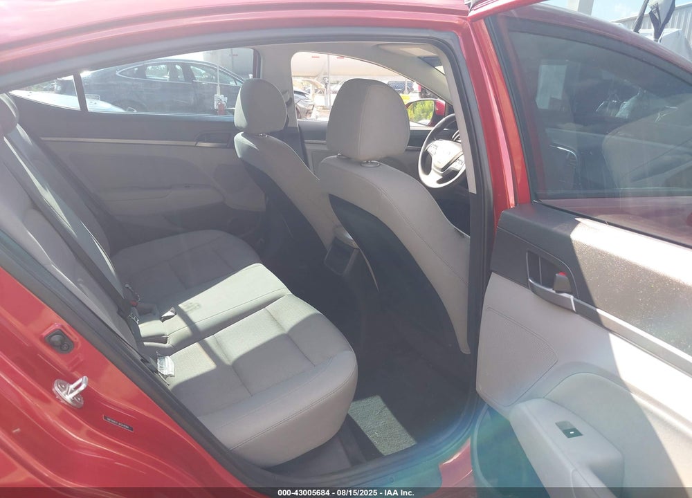 2018 HYUNDAI ELANTRA VIN: 5NPD84LF1JH244066