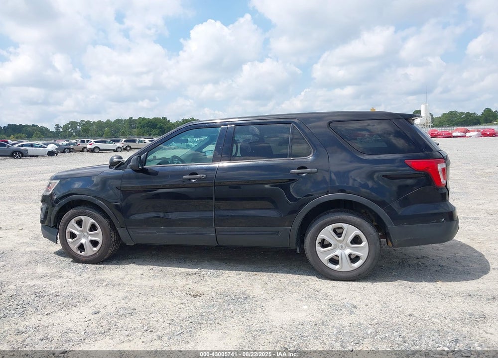 2017 FORD POLICE INTERCEPTOR VIN: 1FM5K8AR8HGE14461