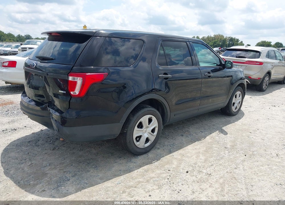 2017 FORD POLICE INTERCEPTOR VIN: 1FM5K8AR8HGE14461