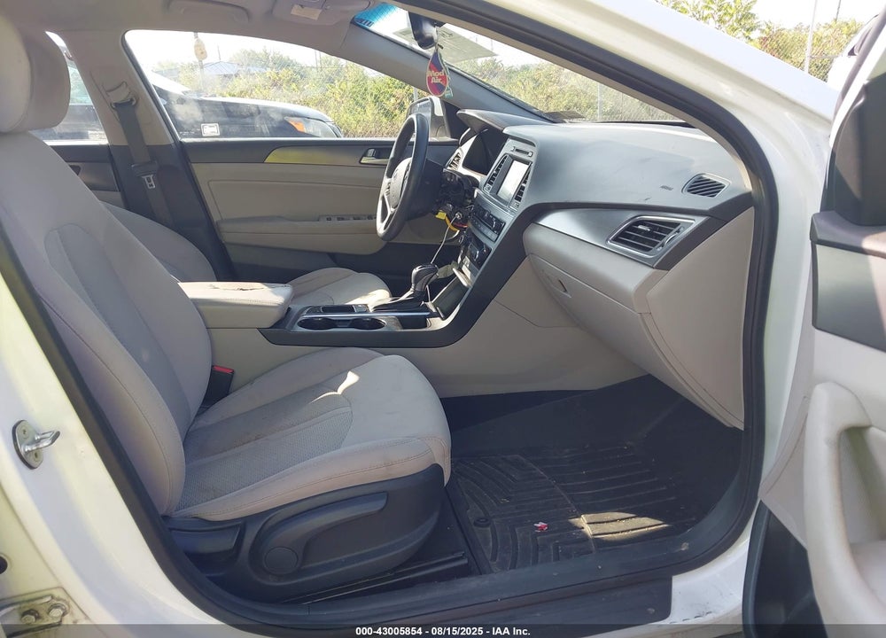 2016 HYUNDAI SONATA VIN: 5NPE34AFXGH355990
