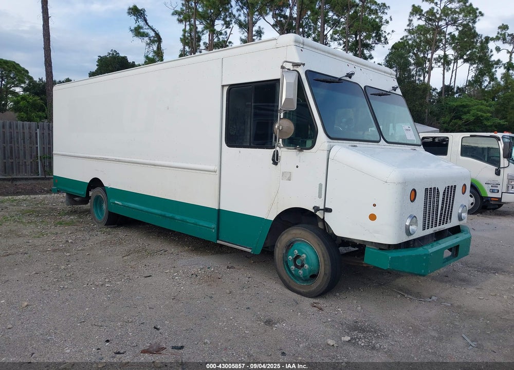 2014 FREIGHTLINER CHASSIS M LINE WALK-IN VAN VIN: 4UZAC2DV4ECFV1016