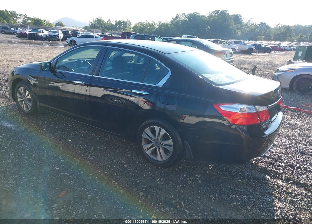 2015 HONDA ACCORD VIN: 1HGCR2F31FA143852