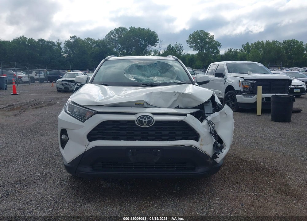 2019 TOYOTA RAV4 XLE PREMIUM VIN: 2T3A1RFV2KW075063