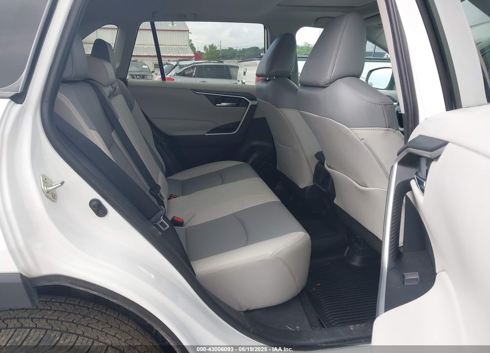 2019 TOYOTA RAV4 XLE PREMIUM VIN: 2T3A1RFV2KW075063