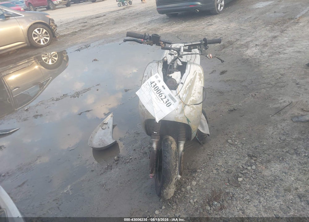 2004 YAMAHA XC125 V VIN: LPRSE13Y24A102072