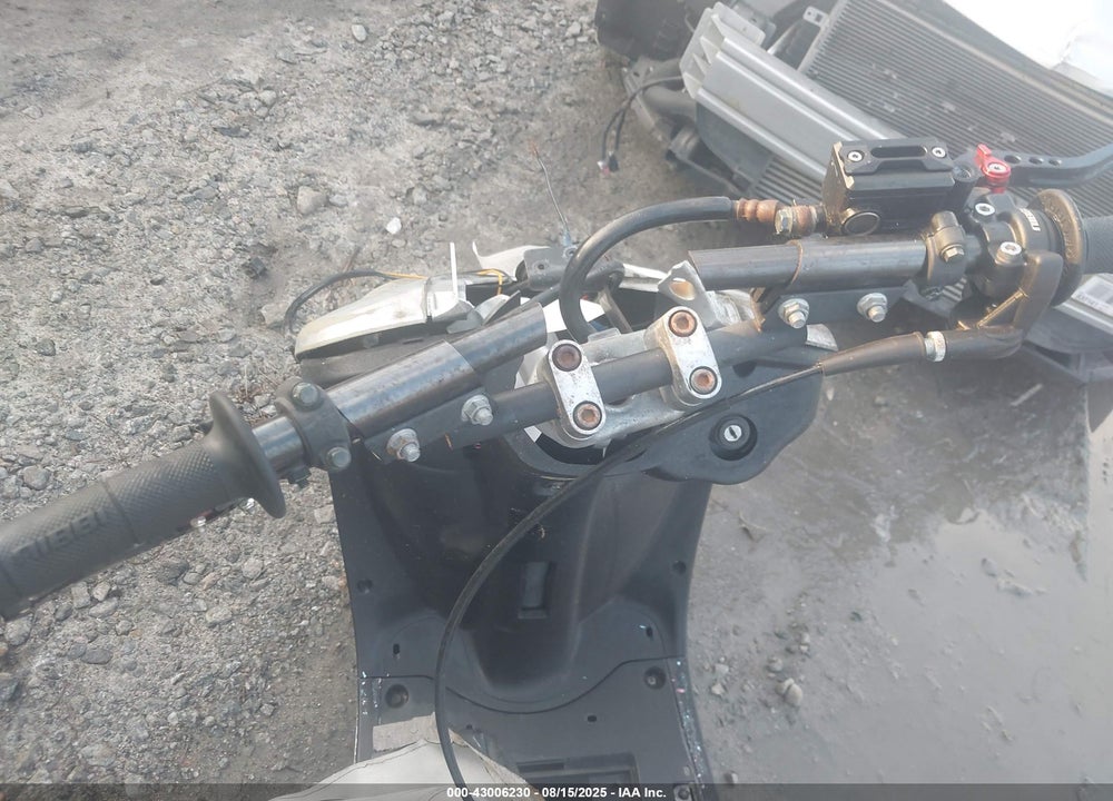 2004 YAMAHA XC125 V VIN: LPRSE13Y24A102072