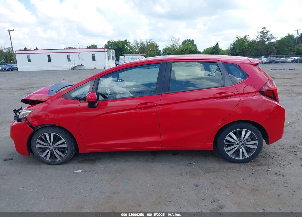 2016 HONDA FIT VIN: JHMGK5H73GX030455
