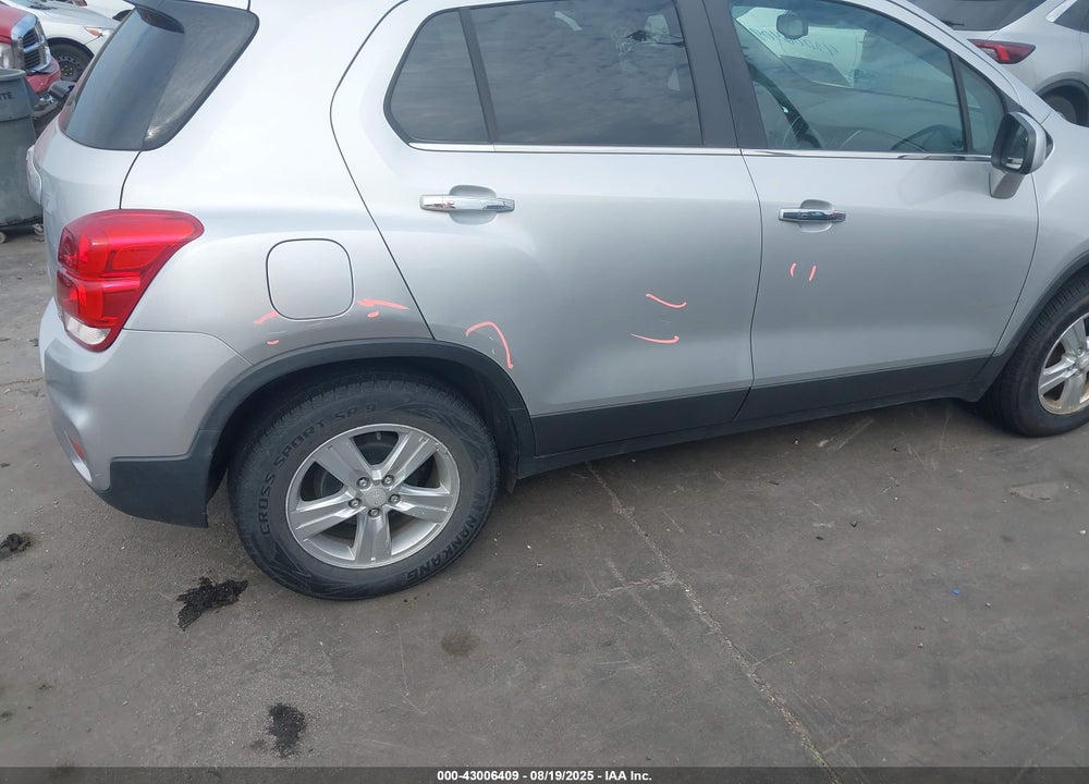 2018 CHEVROLET TRAX VIN: 3GNCJLSB6JL385439