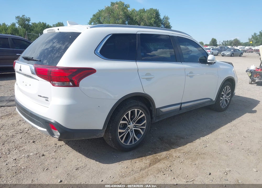 2018 MITSUBISHI OUTLANDER SEL VIN: JA4AZ3A39JZ050181