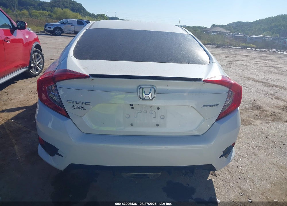 2019 HONDA CIVIC VIN: 19XFC2F8XKE026657