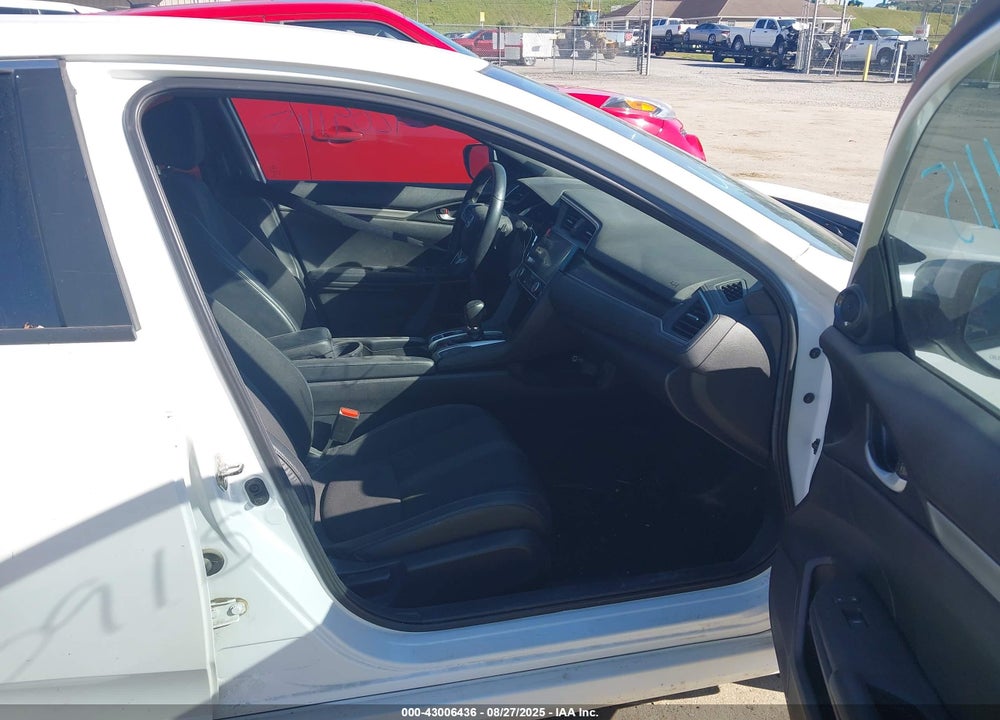 2019 HONDA CIVIC VIN: 19XFC2F8XKE026657