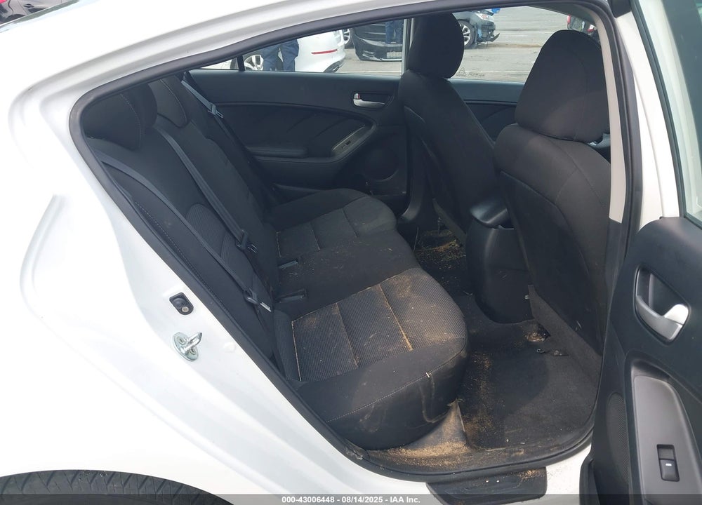 2017 KIA FORTE VIN: 3KPFK4A76HE057961