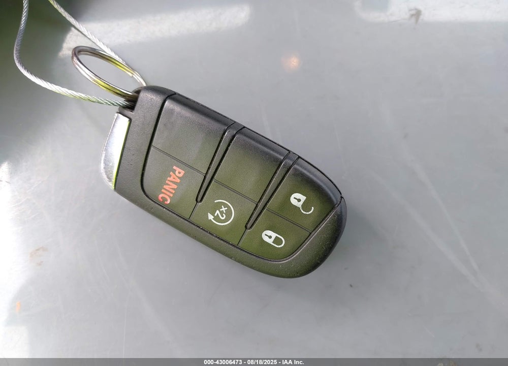 2016 JEEP RENEGADE VIN: ZACCJBBT3GPD96569