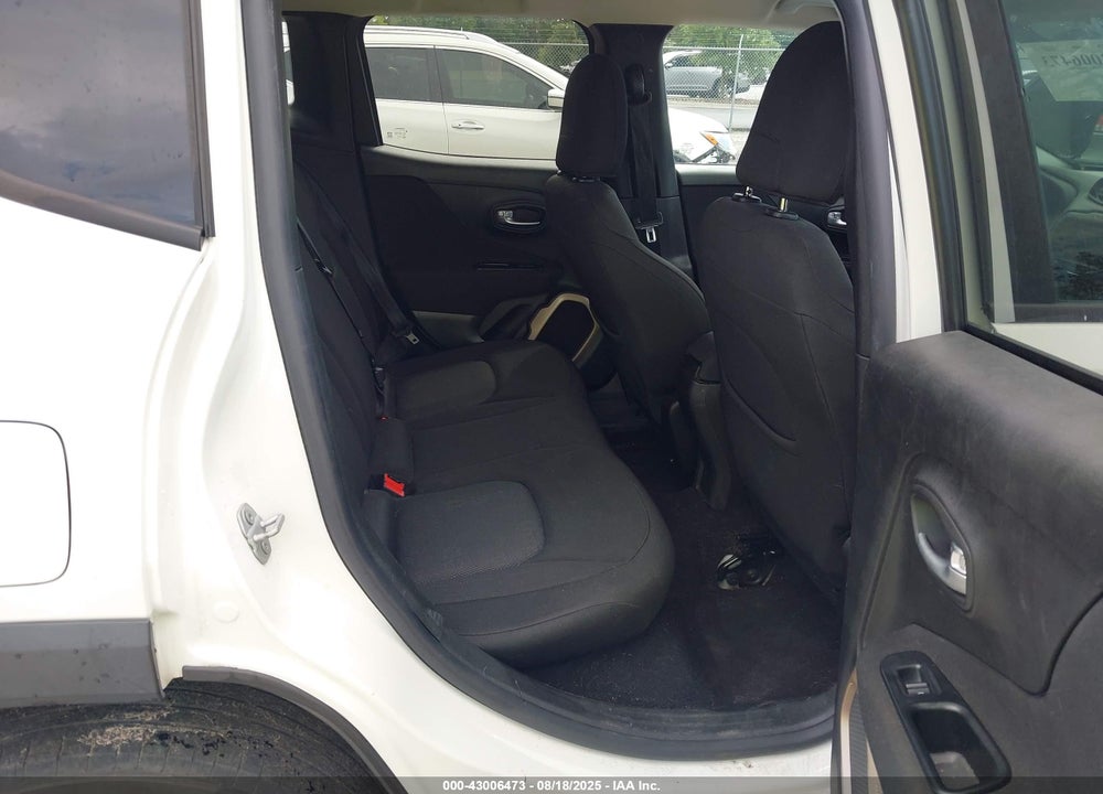 2016 JEEP RENEGADE VIN: ZACCJBBT3GPD96569
