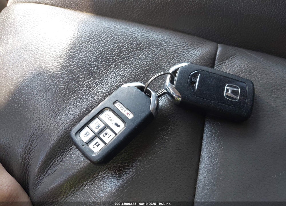 2014 HONDA ODYSSEY EX-L VIN: 5FNRL5H61EB005639