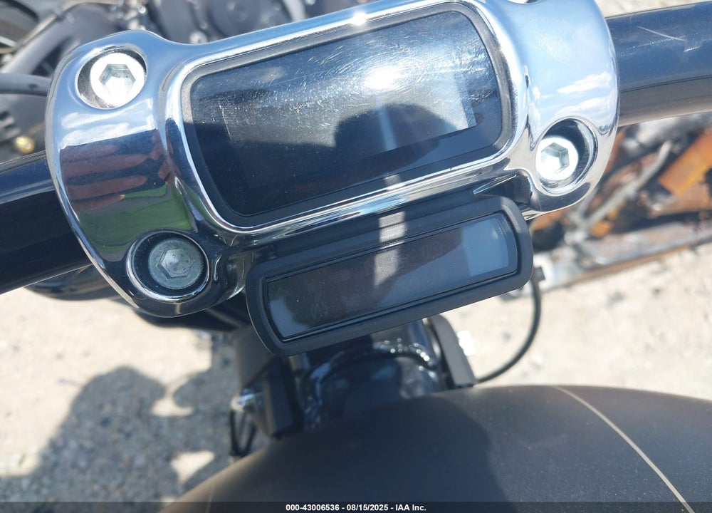 2020 HARLEY-DAVIDSON FXBRS VIN: 1HD1YHK18LB015323