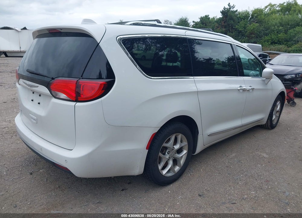 2017 CHRYSLER PACIFICA TOURING L PLUS VIN: 2C4RC1EG9HR525893