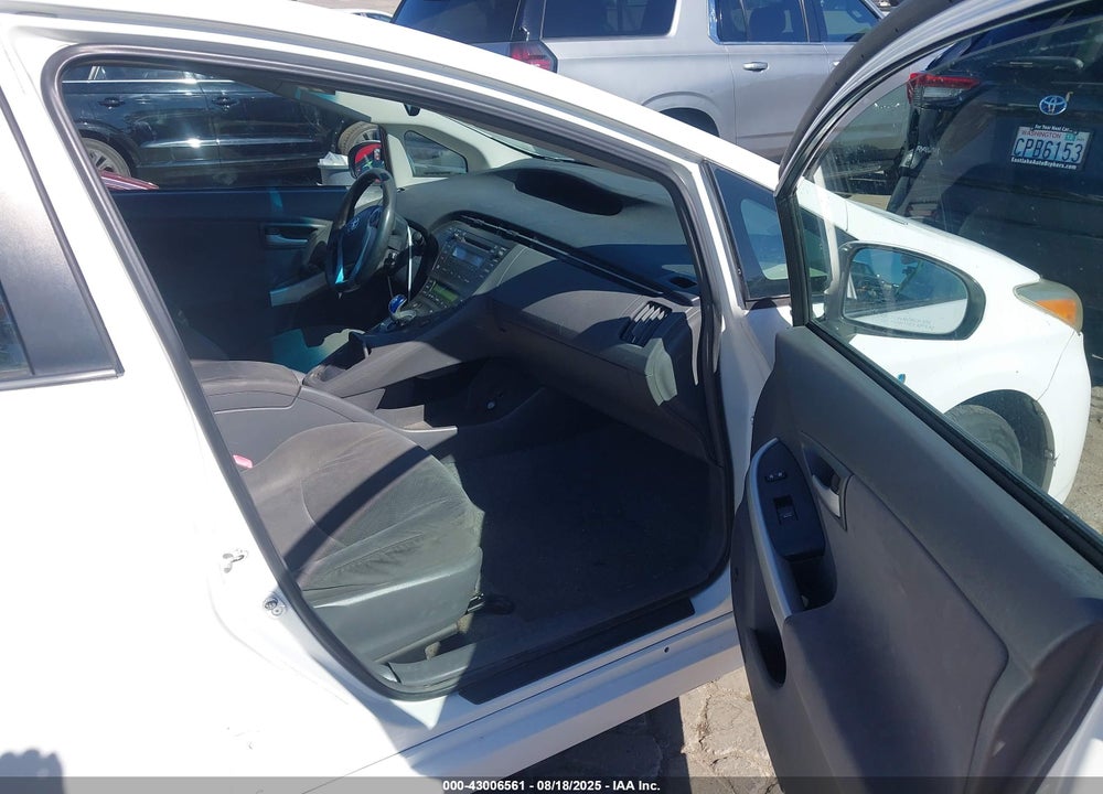 2011 TOYOTA PRIUS VIN: JTDKN3DUXB0251863
