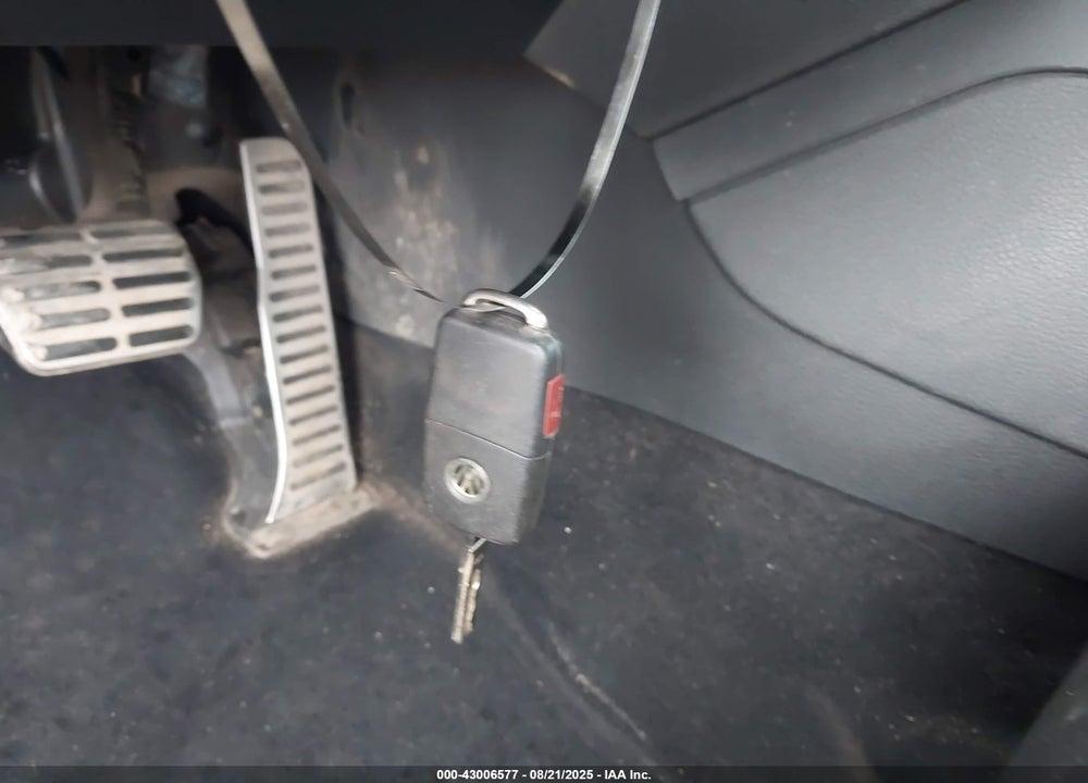 2016 VOLKSWAGEN JETTA VIN: 3VW4T7AJ7GM222502