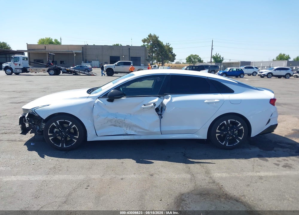 2022 KIA K5 VIN: 5XXG64J2XNG102822