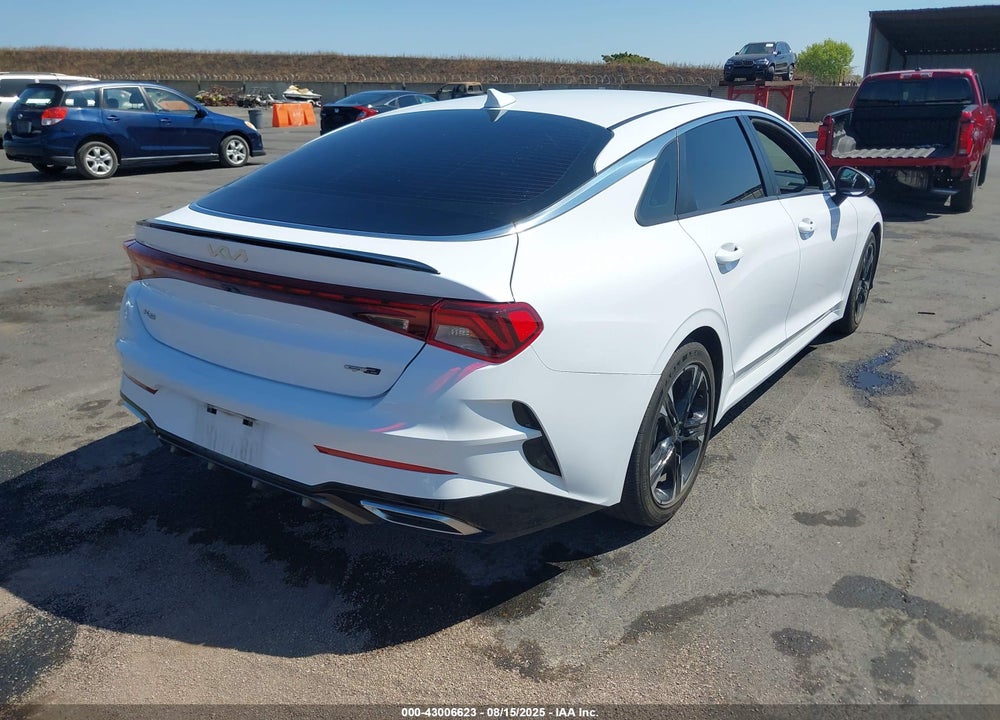 2022 KIA K5 VIN: 5XXG64J2XNG102822