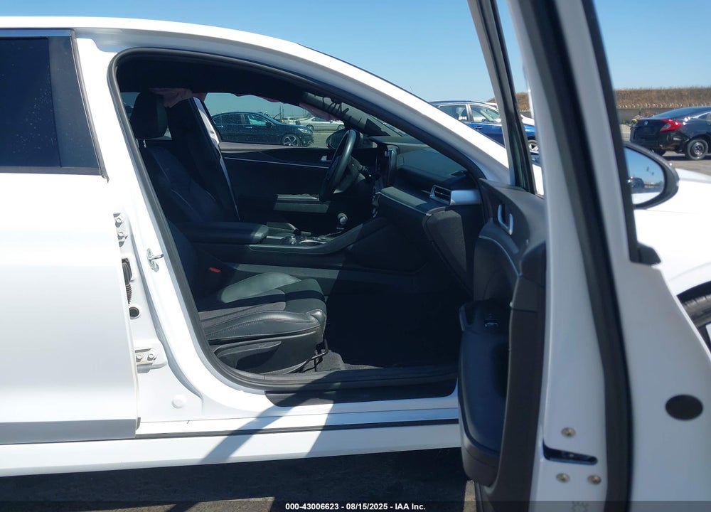2022 KIA K5 VIN: 5XXG64J2XNG102822