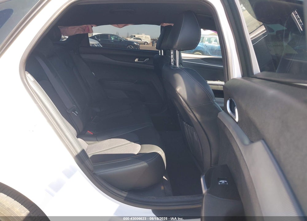 2022 KIA K5 VIN: 5XXG64J2XNG102822