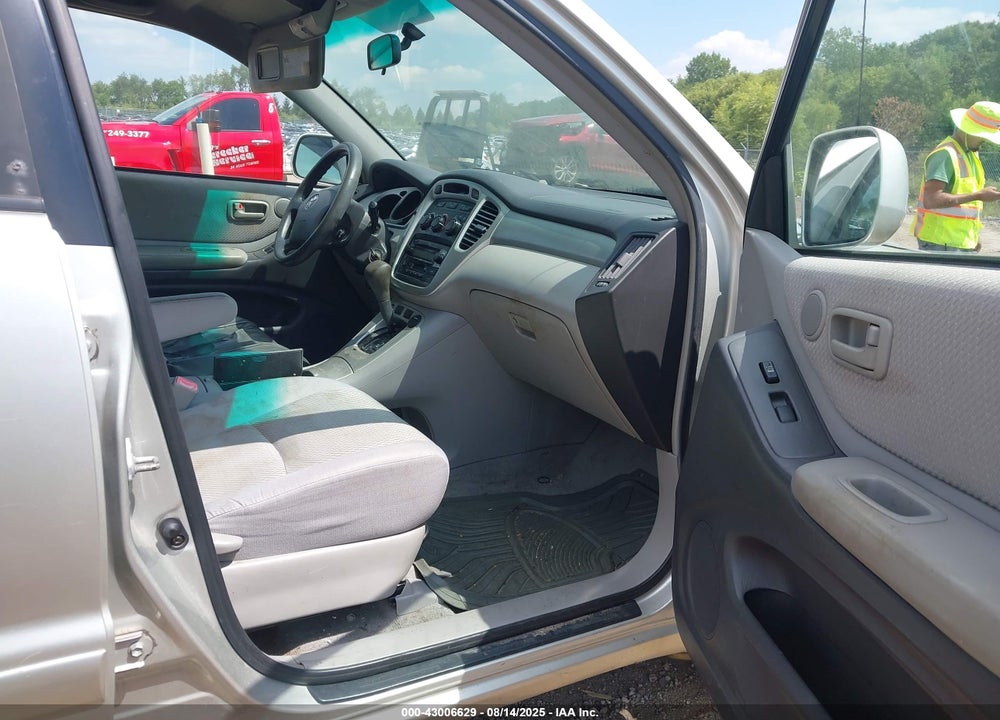 2005 TOYOTA HIGHLANDER VIN: JTEGD21A950124664