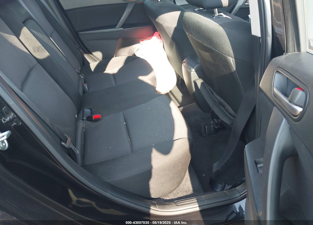 2013 MAZDA 3 VIN: JM1BL1L7XD1746468