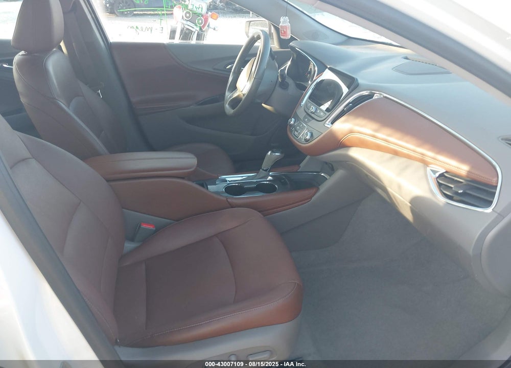 2016 CHEVROLET MALIBU VIN: 1G1ZE5ST3GF185156