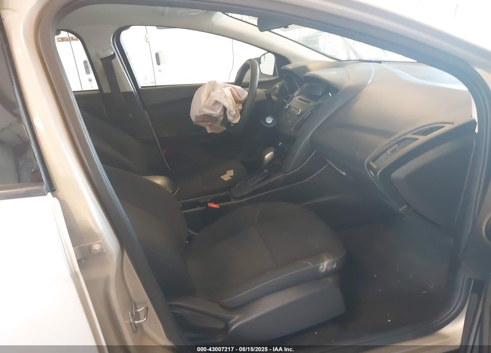2017 FORD FOCUS VIN: 1FADP3F28HL203628