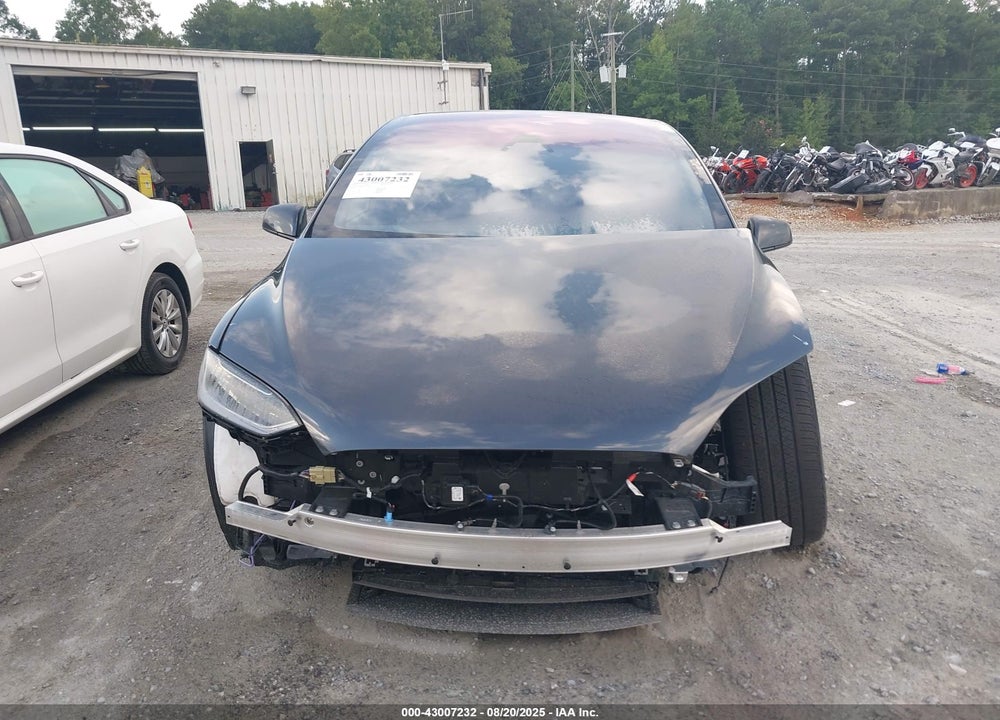 2024 TESLA MODEL X VIN: 7SAXCDE5XRF453495