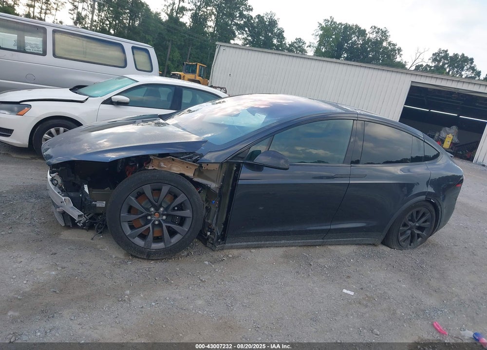 2024 TESLA MODEL X VIN: 7SAXCDE5XRF453495