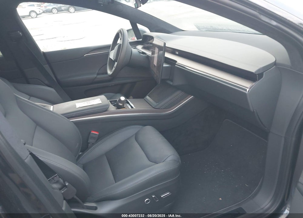 2024 TESLA MODEL X VIN: 7SAXCDE5XRF453495