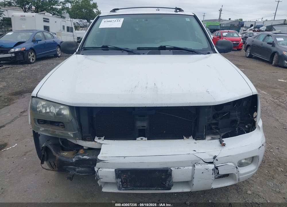 2008 CHEVROLET TRAILBLAZER LT VIN: 1GNDT13S482152009