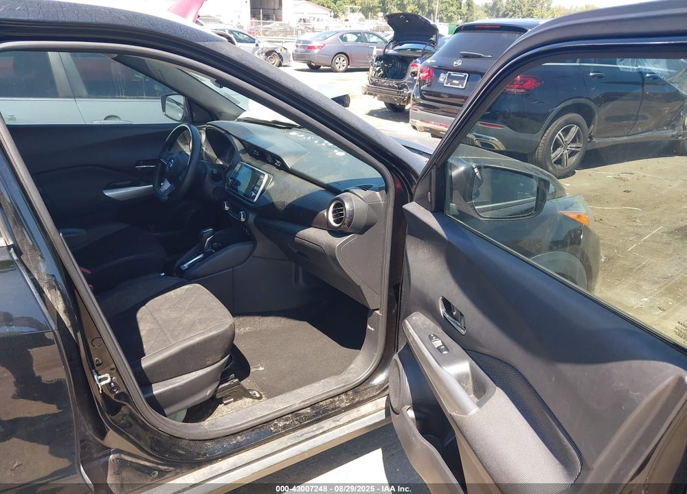 2019 NISSAN KICKS SV VIN: 3N1CP5CU8KL507533