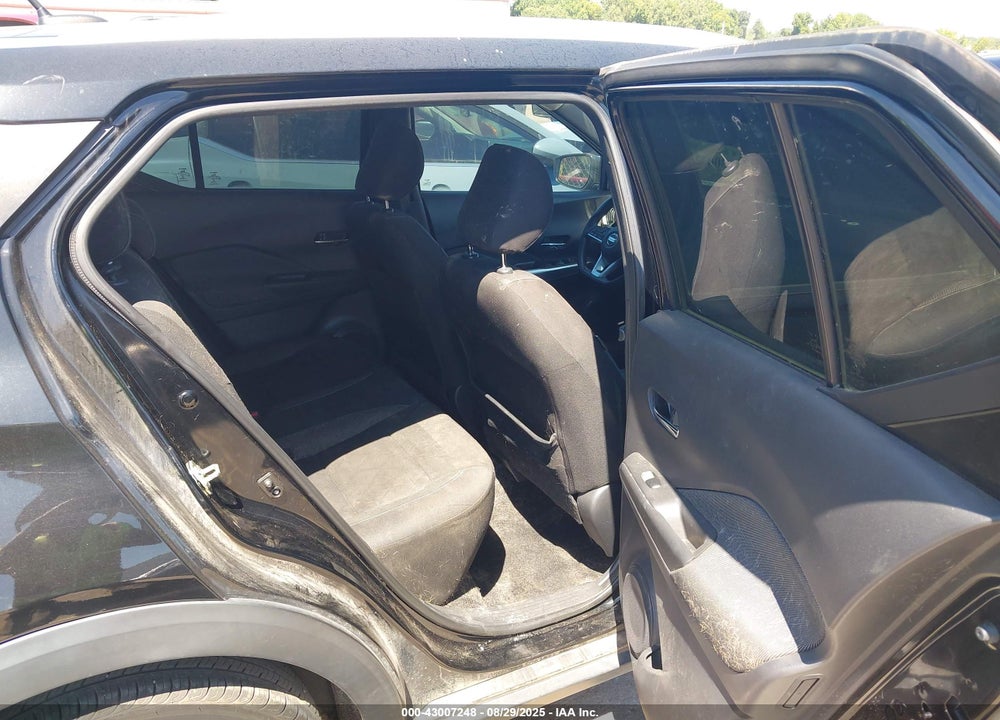 2019 NISSAN KICKS SV VIN: 3N1CP5CU8KL507533