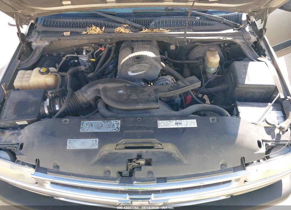 2001 CHEVROLET TAHOE LS VIN: 1GNEC13T91R213297