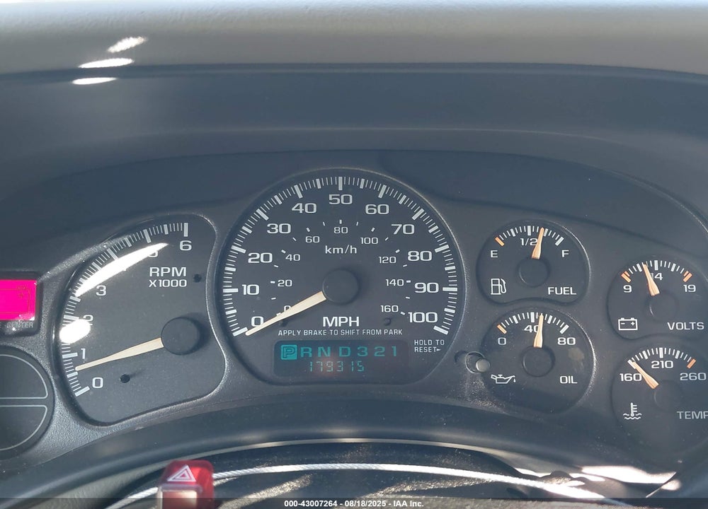 2001 CHEVROLET TAHOE LS VIN: 1GNEC13T91R213297