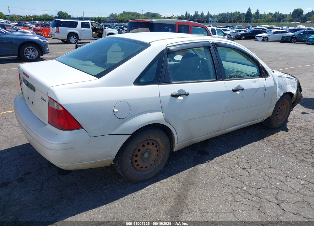 2005 FORD FOCUS ZX4 VIN: 1FAFP34N05W237661